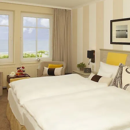 Strandhotel Ostseeblick Отель