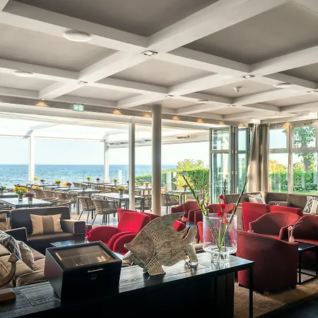 Strandhotel Ostseeblick Отель 4*