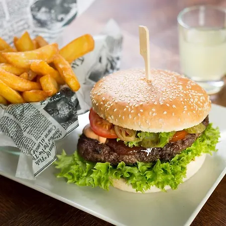 Hotel Strandhotel Ostseeblick 4*